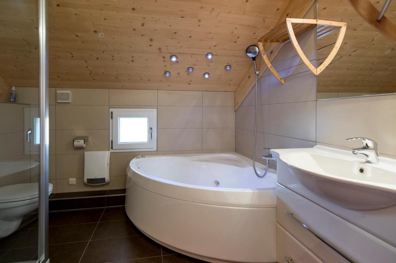 Luxury Chalet Kreischberg 11A ซังคท์ลอเรนเซน อ็อบ มูเรา ภายนอก รูปภาพ